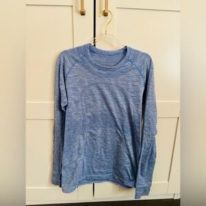 Lululemon women's swiftly long sleeve full length in blue size 10 athletic gym
